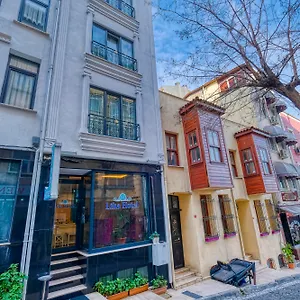 Otel Lika, İstanbul